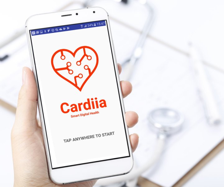 Cardiia è un’app per smartphone, realizzata da un team in gran parte italiano e ora in cerca di finanziamenti sulla piattaforma di crowdfounding Kickstarter, che ha lo scopo di prevenire malattie cardiovascolari e di rilevare eventuali aritmie senza l’ausilio di sensori esterni, ma grazie a una tecnologia che sfrutta Intelligenza Artificiale e Video Analisi.
